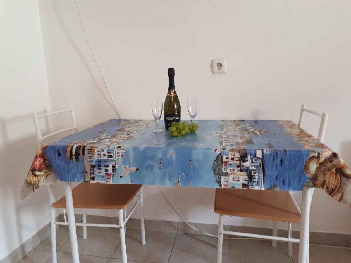 Dejan Apartment4-Top Centar プーラ エクステリア 写真