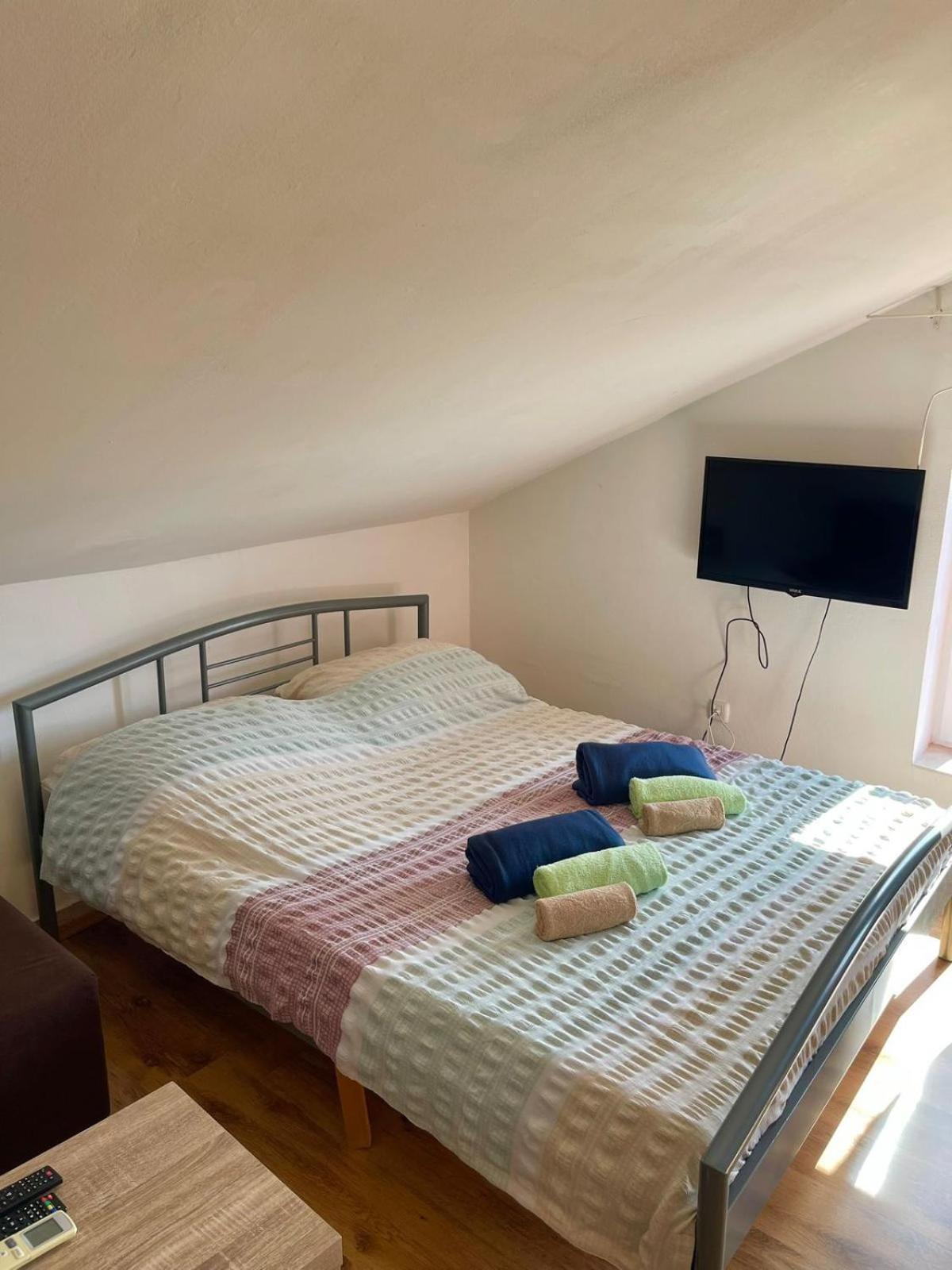 Dejan Apartment4-Top Centar プーラ エクステリア 写真